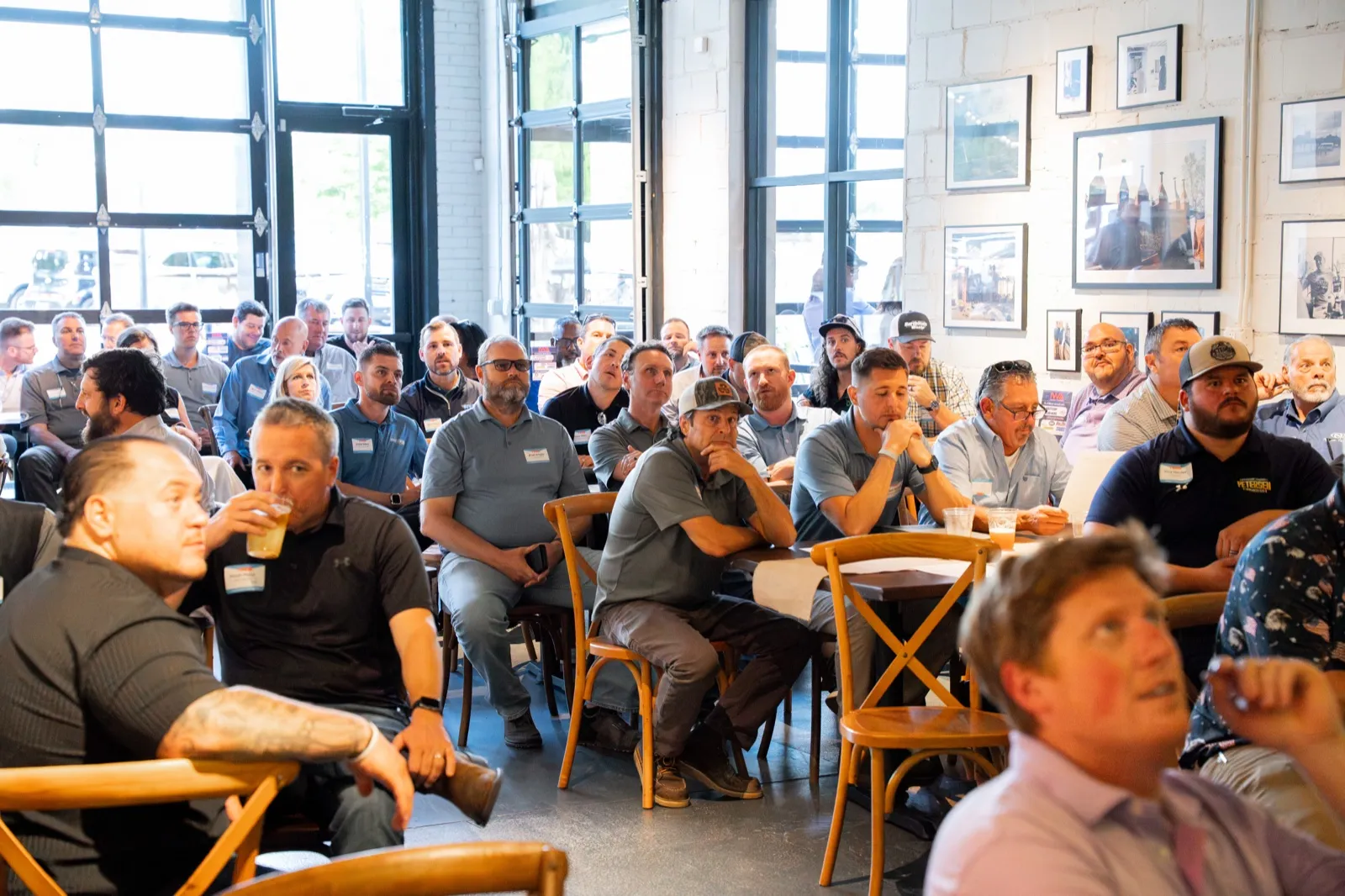 Independent haulers seated and listening at the IWA Charlotte kickoff